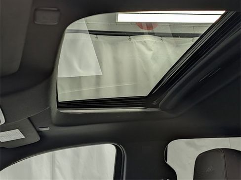 Used 2022 Chevrolet Silverado 3500 High Country w/ Z71 Off-Road Package image 15