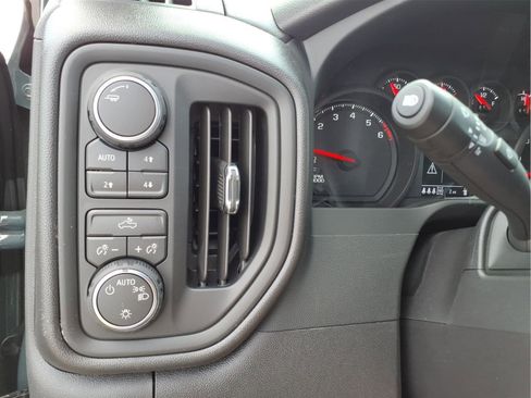 New 2026 Chevrolet Silverado 1500 Custom Trail Boss w/ LPO, Dark Essentials Package image 17