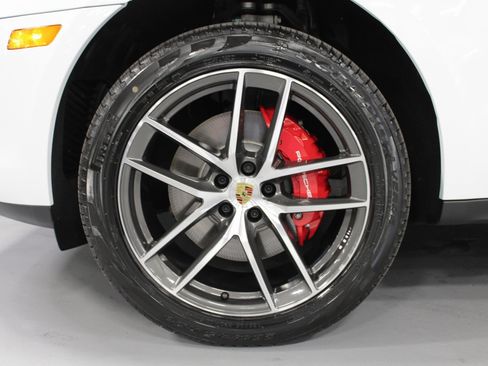 New 2026 Porsche Macan S image 11