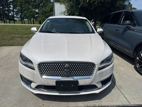 Used 2019 Lincoln MKZ Reserve w/ Luxury Package AWD/4WD image 2