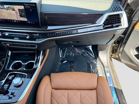New 2027 BMW X7 xDrive40i w/ Executive Package AWD/4WD image 19