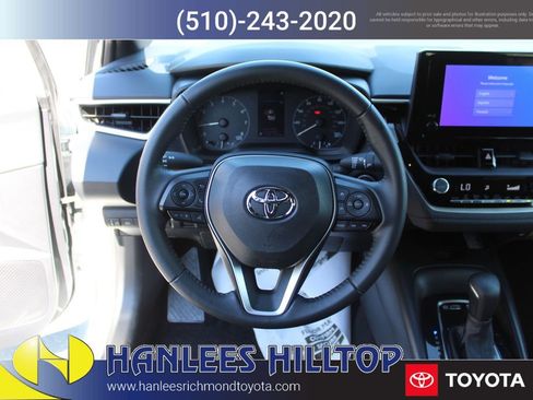 Used 2024 Toyota Corolla SE w/ SE Premium Package image 16