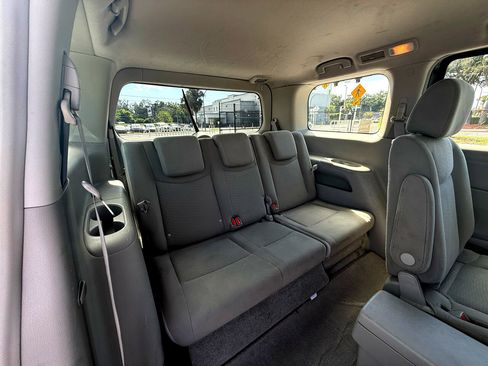 Used 2015 Nissan Quest S image 15