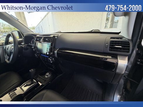 Used 2022 Toyota 4Runner Limited AWD/4WD image 13