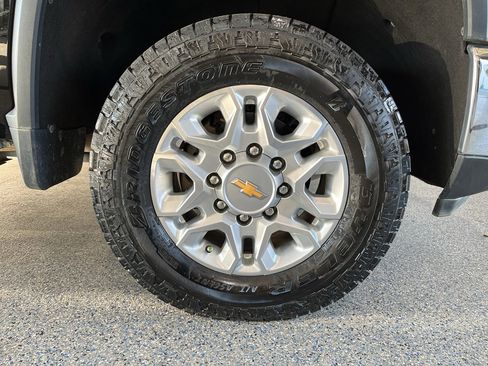 Used 2024 Chevrolet Silverado 2500 LTZ w/ LTZ Convenience Package AWD/4WD image 35