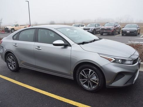 Certified 2023 Kia Forte LXS image 9