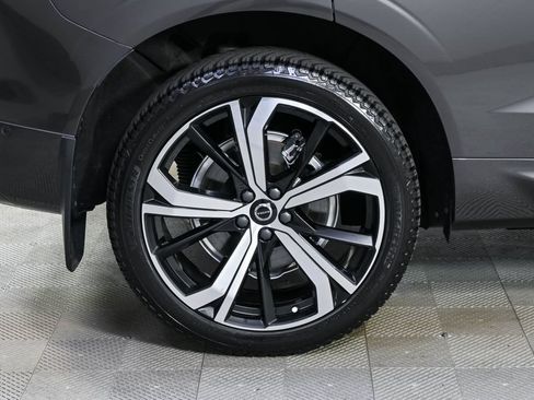 Used 2024 Volvo XC60 B5 Ultimate AWD/4WD image 40