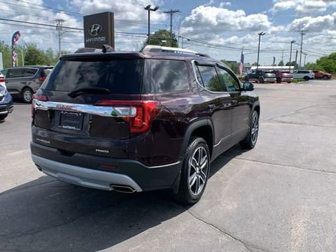 Used 2021 GMC Acadia SLT AWD/4WD image 5