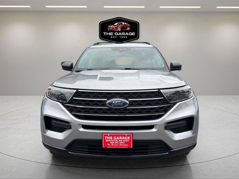 Used 2020 Ford Explorer XLT w/ Comfort Package AWD/4WD image 8