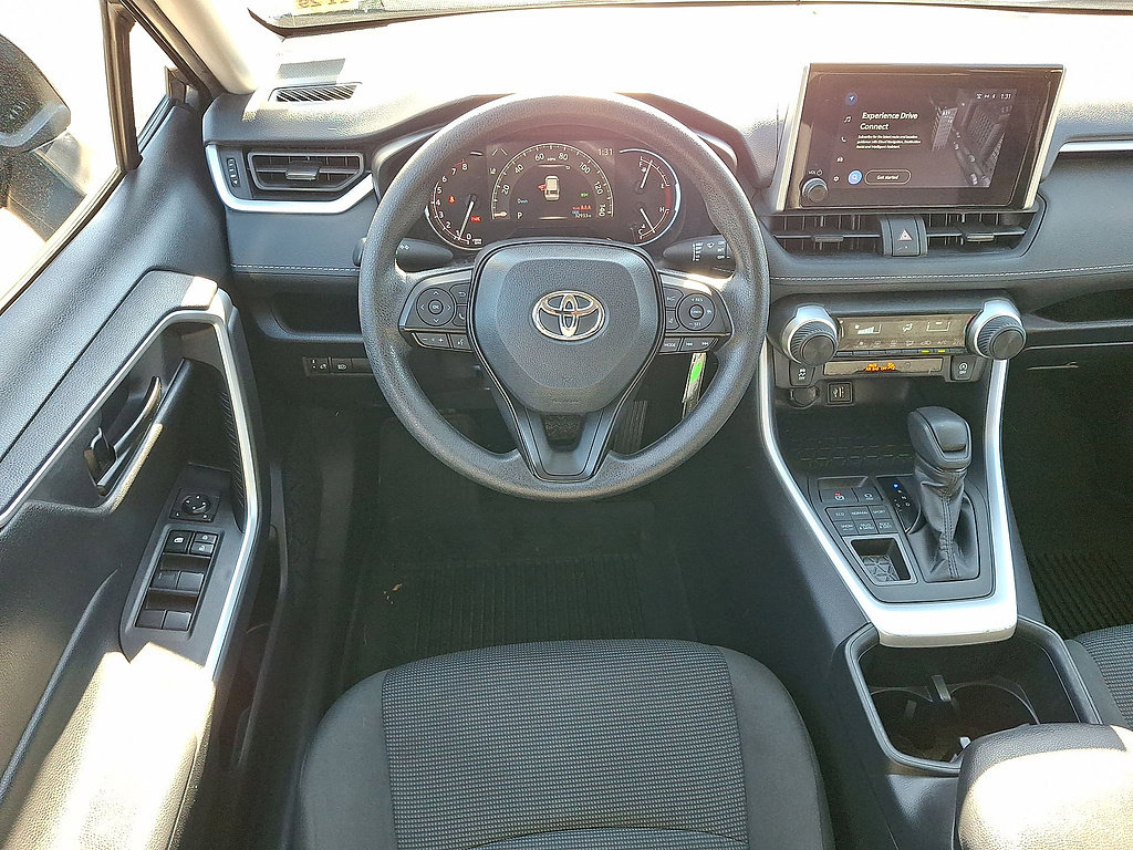 Used 2025 Toyota RAV4 LE AWD/4WD image 27