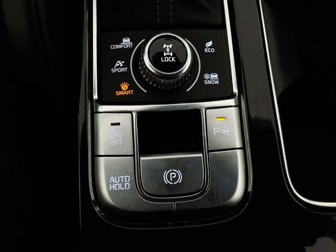 Used 2025 Kia Telluride S AWD/4WD image 23