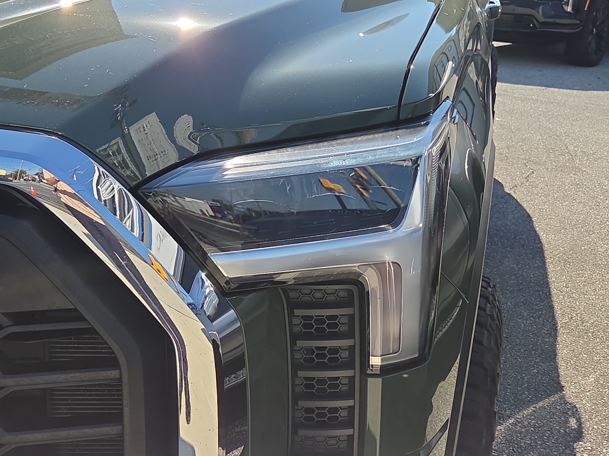 Used 2022 Toyota Tundra SR5 w/ TRD Off-Road Premium Package AWD/4WD image 7