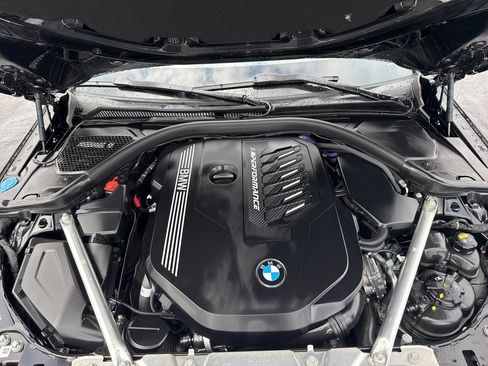 Used 2022 BMW M440i Coupe image 16