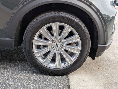 Certified 2023 Ford Explorer Limited w/ Equipment Group 301A image 13