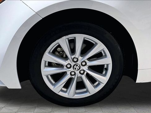 Used 2024 Toyota Corolla LE w/ LE Convenience Package FWD image 10