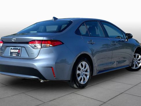 Used 2022 Toyota Corolla LE FWD image 13