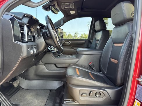 Used 2024 GMC Sierra 2500 AT4 w/ AT4 Premium Plus Package AWD/4WD image 16