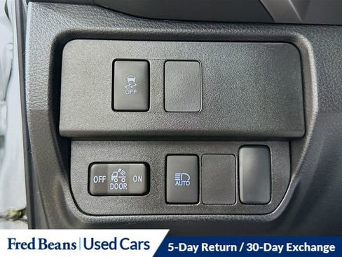Certified 2023 Toyota Tacoma SR5 image 9
