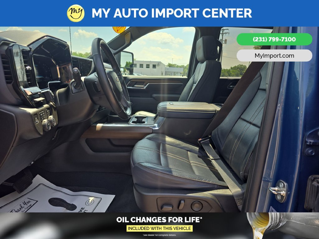 Used 2024 Chevrolet Silverado 3500 High Country w/ Technology Package AWD/4WD image 6