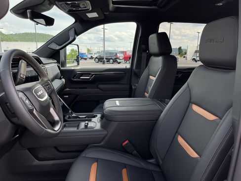 New 2026 GMC Sierra 2500 AT4 w/ AT4 Premium Plus Package AWD/4WD image 12