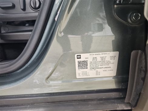 Certified 2023 Chevrolet Traverse LT image 44