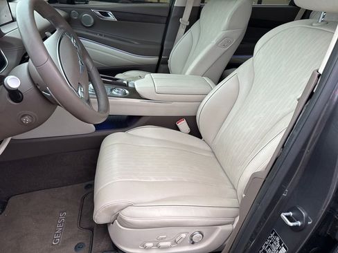 Used 2023 Genesis GV80 3.5T w/ Advanced Package AWD/4WD image 3