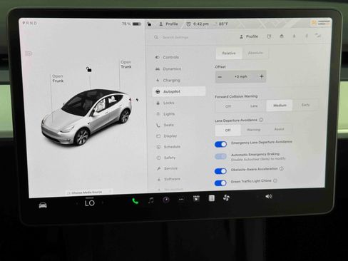 Used 2021 Tesla Model Y Long Range image 28