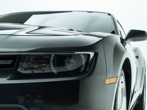 Used 2015 Chevrolet Camaro SS w/ RS Package image 11