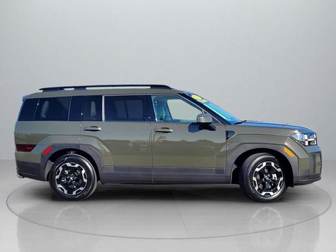 Certified 2025 Hyundai Santa Fe SEL image 9