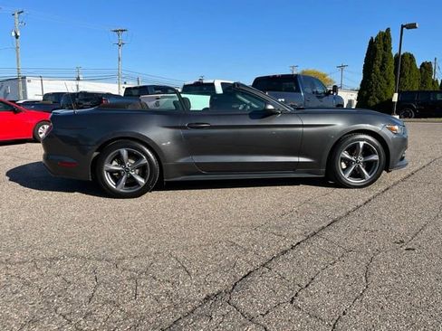 Used 2017 Ford Mustang Convertible w/ Equipment Group 051A RWD image 13