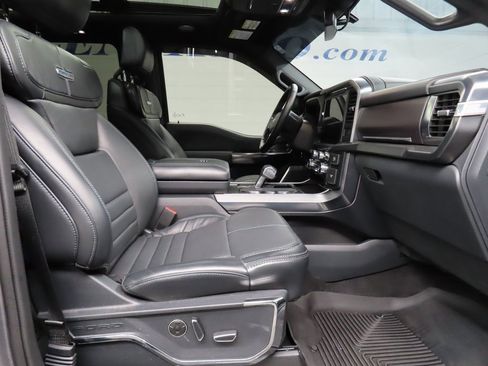 Used 2024 Ford F150 Platinum w/ FX4 Off-Road Package image 31