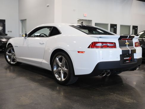 Used 2015 Chevrolet Camaro SS w/ RS Package RWD image 4