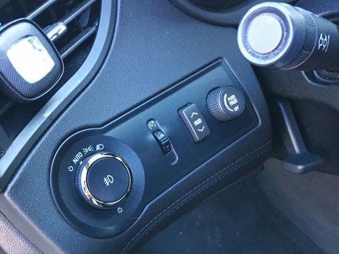 Used 2015 Buick LaCrosse Leather w/ Experience Buick Package image 20