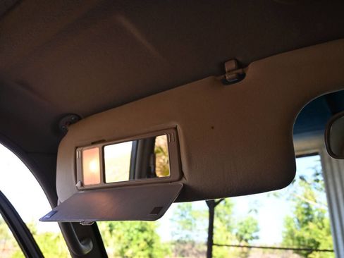 Used 1997 Toyota Land Cruiser image 75