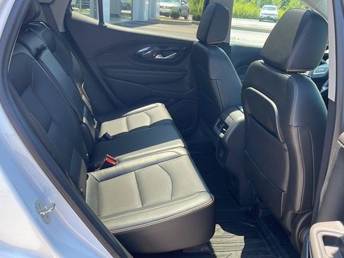 Used 2023 GMC Terrain AT4 AWD/4WD image 7