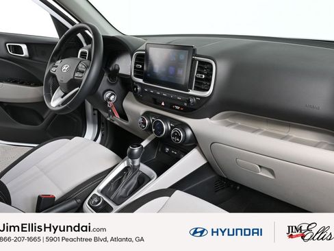 Certified 2023 Hyundai Venue SEL w/ Cargo Package image 17