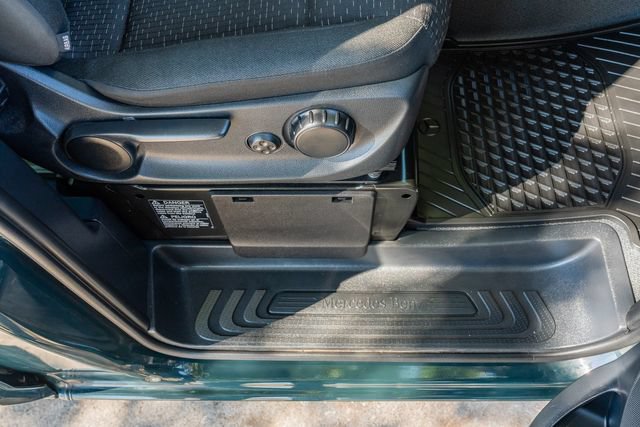 Used 2021 Mercedes-Benz Metris Passenger image 40