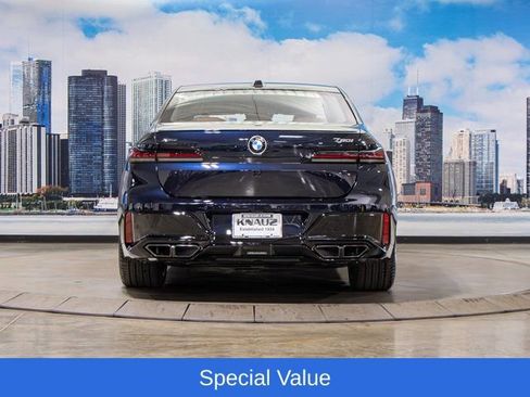 Used 2025 BMW 760i xDrive w/ Executive Package AWD/4WD image 11
