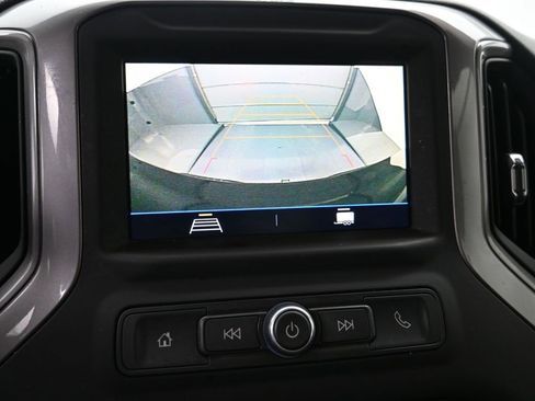 Certified 2021 Chevrolet Silverado 1500 Custom image 17