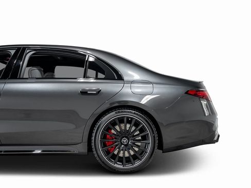 Used 2025 Mercedes-Benz S 63 AMG S image 30