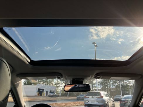 Used 2023 Toyota Camry XLE image 31