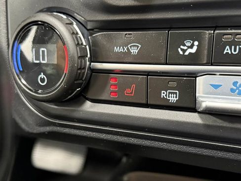 Used 2023 Ford Bronco Badlands w/ Sasquatch Package image 28