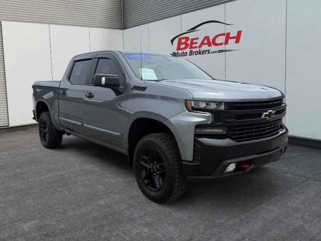Used 2021 Chevrolet Silverado 1500 LT Trail Boss w/ Convenience Package II AWD/4WD image 1