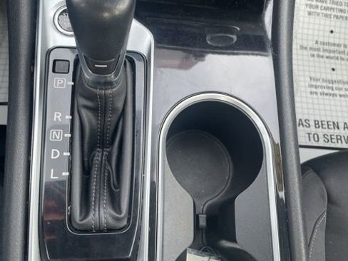 Used 2022 Nissan Altima 2.5 SV w/ SV Premium Package image 19