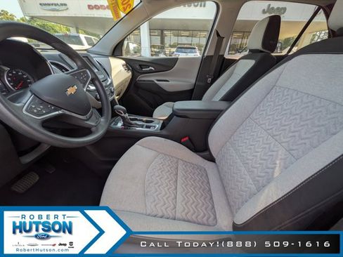 Used 2022 Chevrolet Equinox LT AWD/4WD image 17