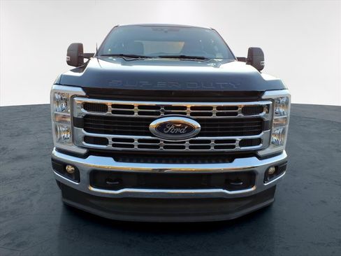 Used 2025 Ford F250 XLT image 20