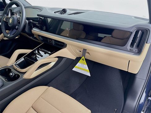 New 2026 Porsche Cayenne E-Hybrid image 33