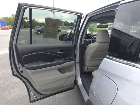 Used 2017 Honda Pilot EX-L image 10