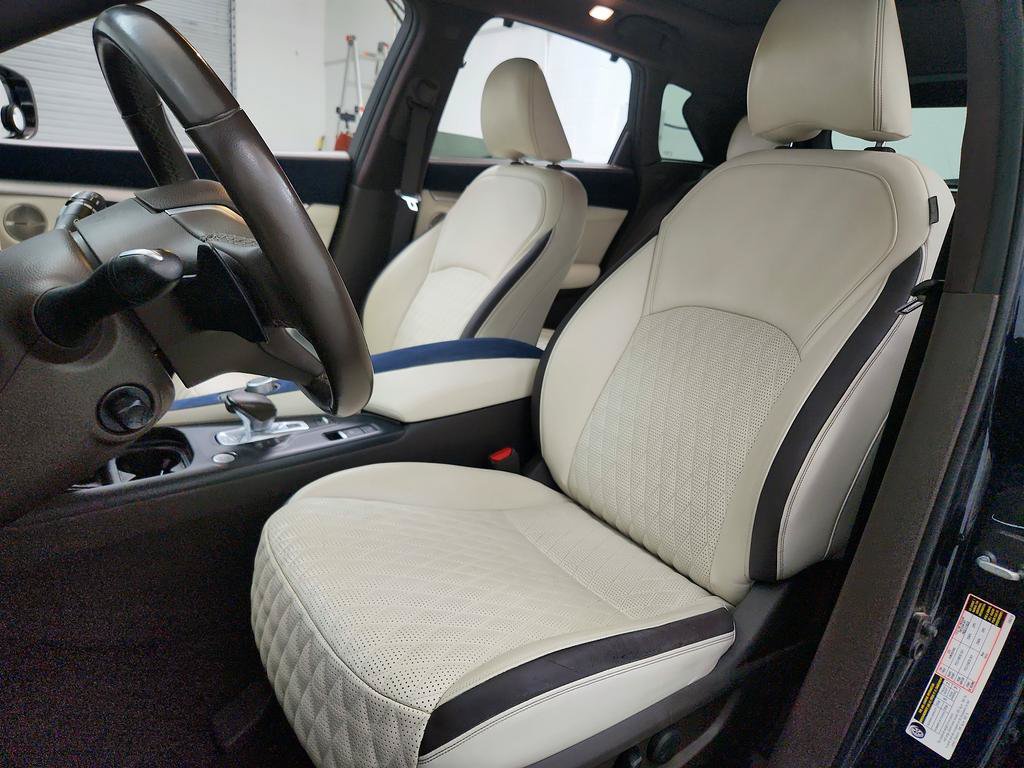 Used 2019 INFINITI QX50 Essential w/ Sensory Package FWD image 14