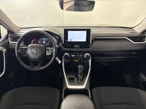Used 2024 Toyota RAV4 LE FWD image 36